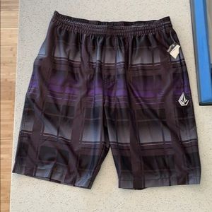 Volcom basketball shorts